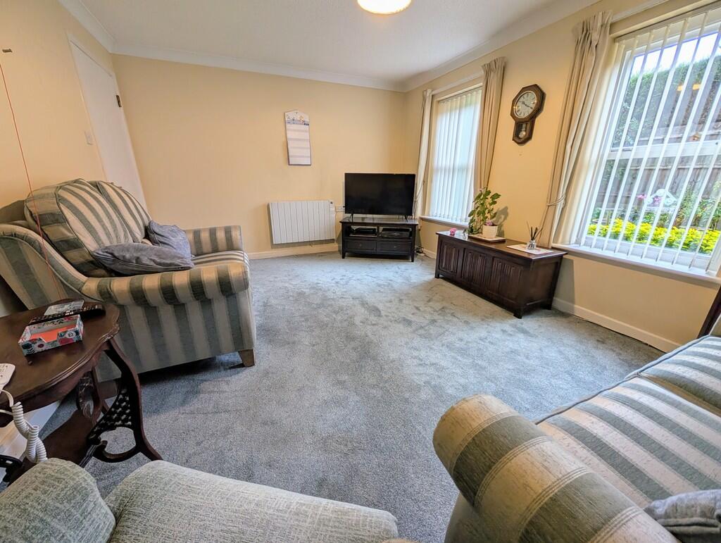 PXL_20251119_1020...