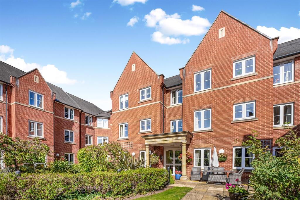 Foxhall Court Front.jpg