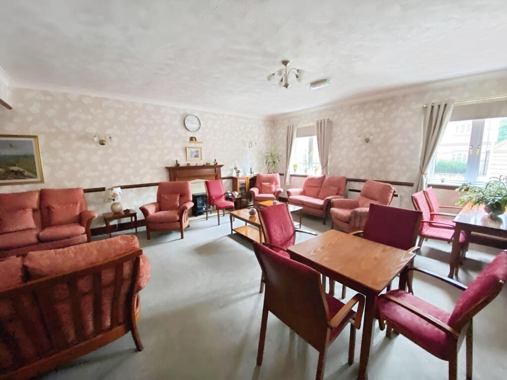 a5adc320-Residents 20Lounge.jpg