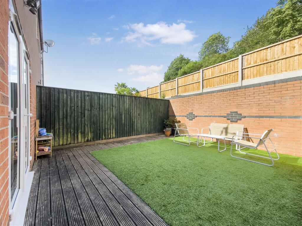 Bank Street, Castle Gresley, Swadlincote (2).jpg