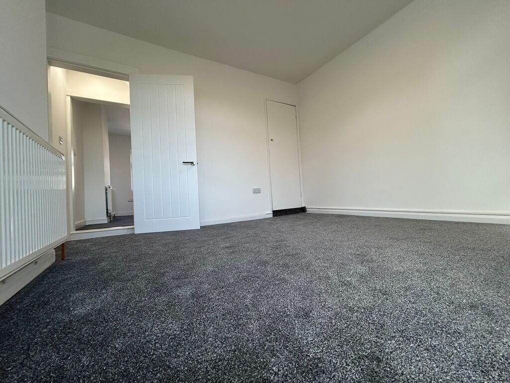 IMG-20250908-WA00...