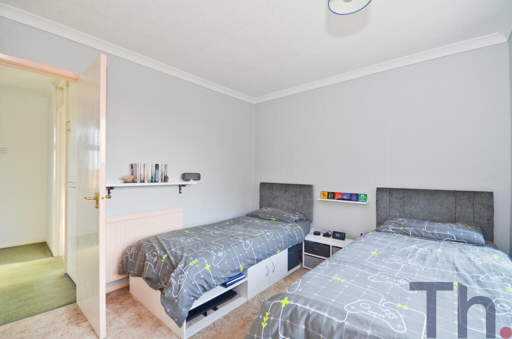 Bedroom 2.JPG