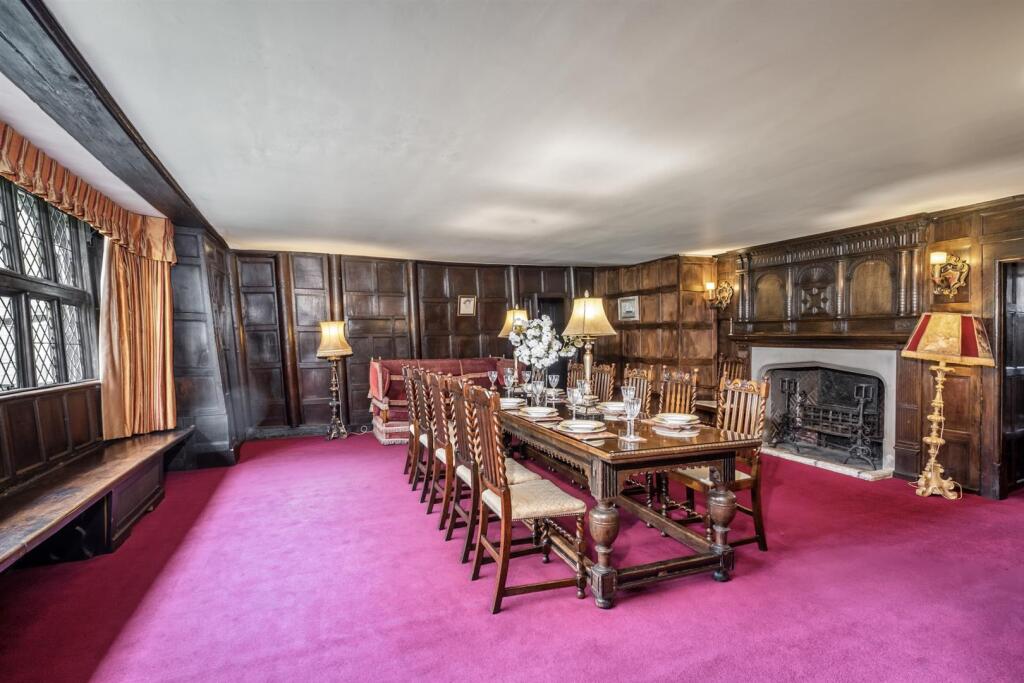 98-098  John Senior Great Tangley Manor Shoot.jpg