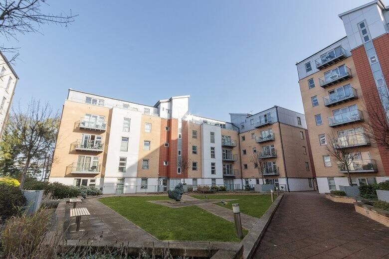 SUPER 3 DOUBLE BEDROOM APARTMENT