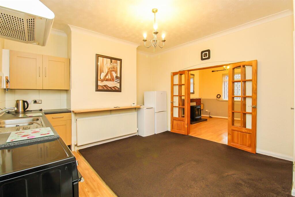 KITCHEN/DINER