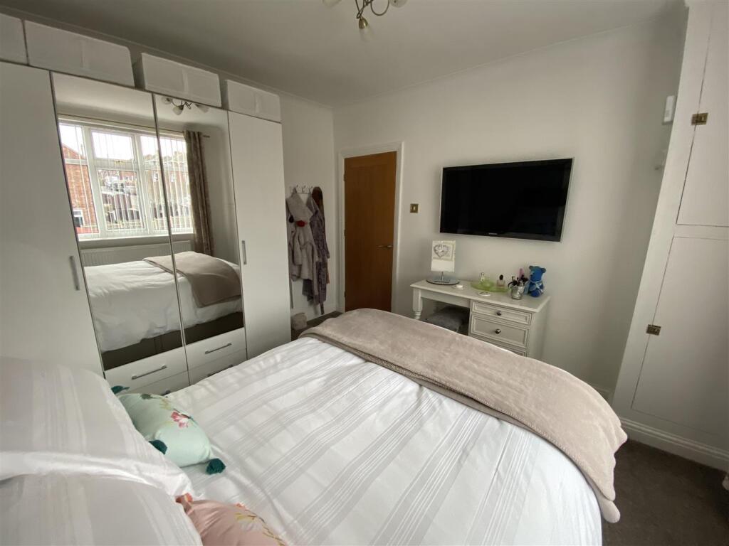 Bedroom no.2 rear double: