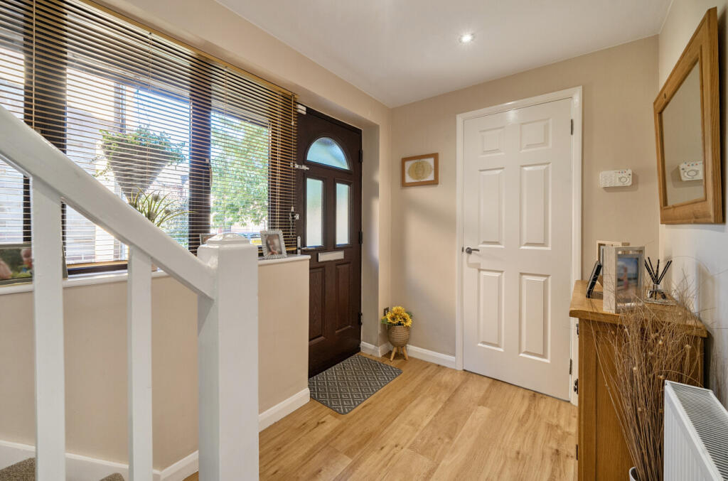 1356839-13-68cd74...