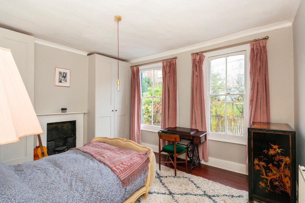 4U0CPMR - Bedroom B.jpg