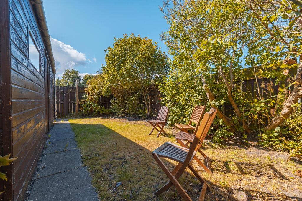 49 Frobisher Rd-16.jpg