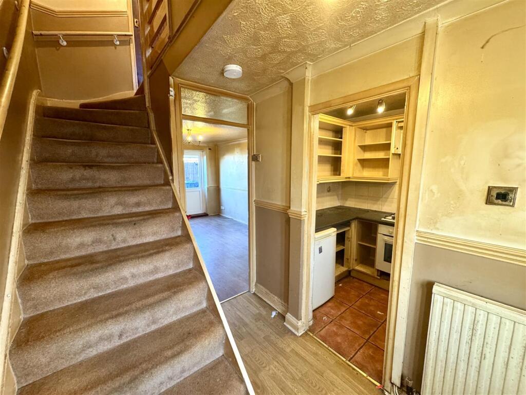 FIRST FLOOR STAIRS AND LANDING