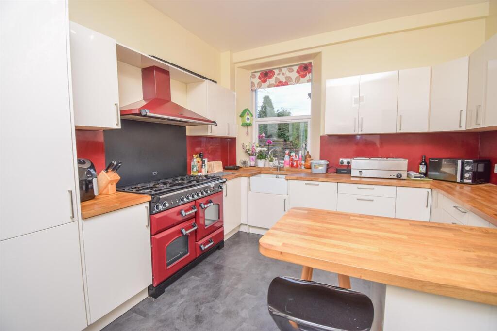 KITCHEN-BREAKFAST ROOM (2)-2.jpg