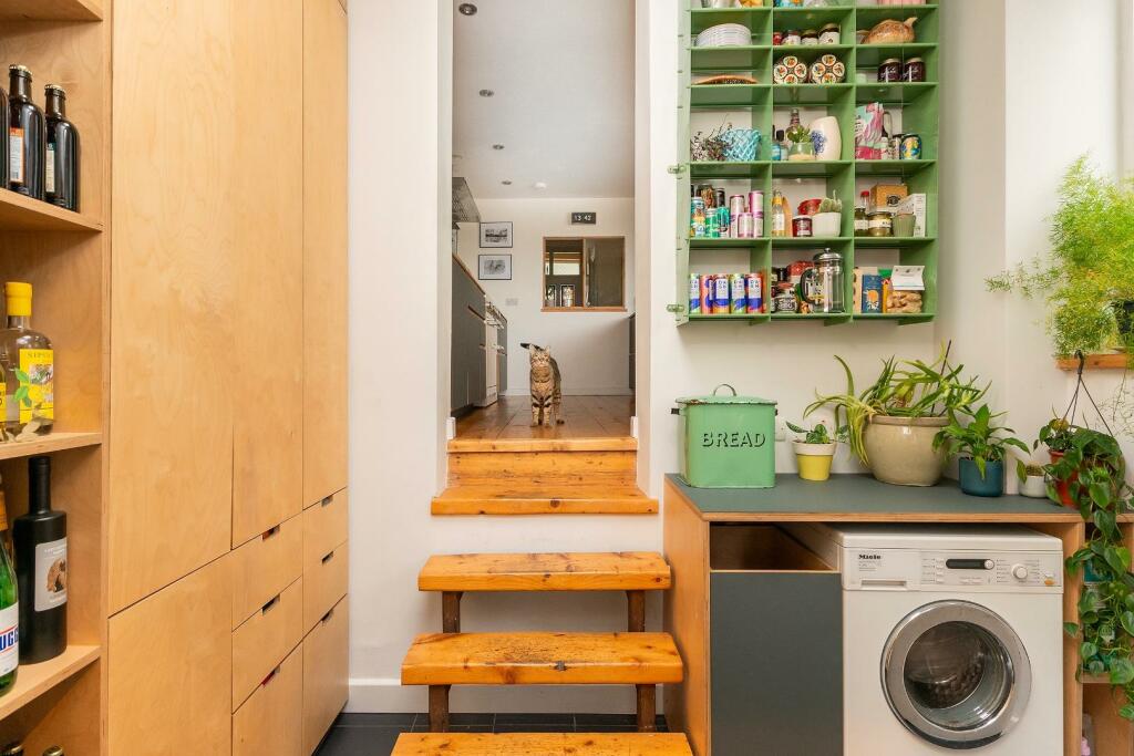 3F3AHD - Utility A.jpg