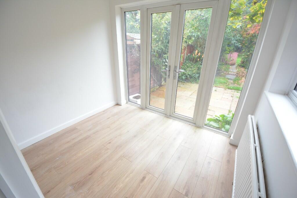 Dining Room/Study: