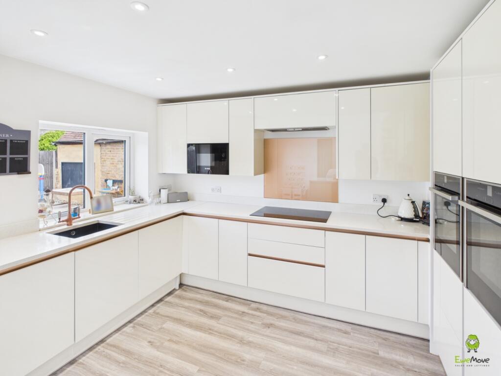 Presented by Robert at EweMove Bexleyheath and Dar