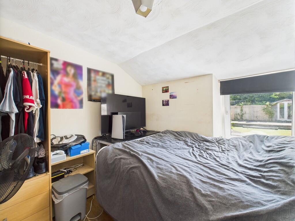 CAM02089G0-PR0524...