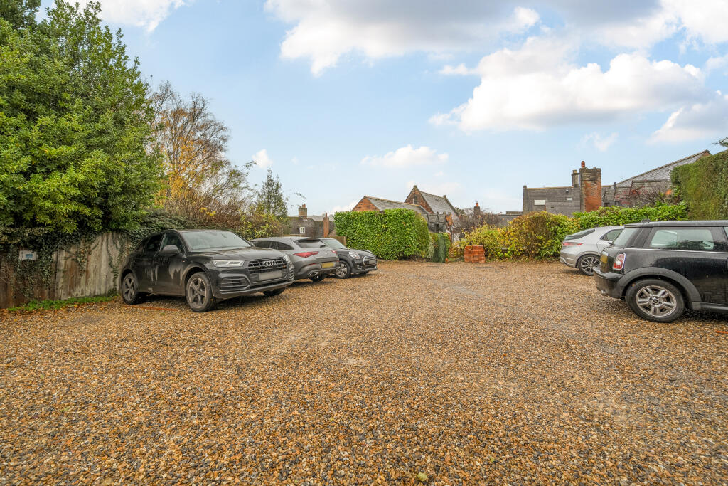 137603926911d52601763