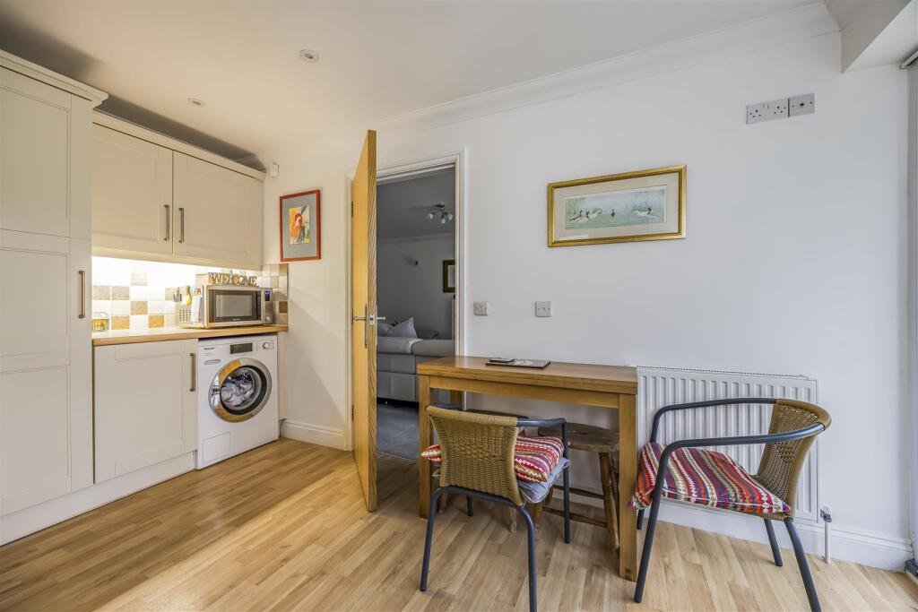 2 Stockwood Court, 19 St Winifred's Road, Bournemo
