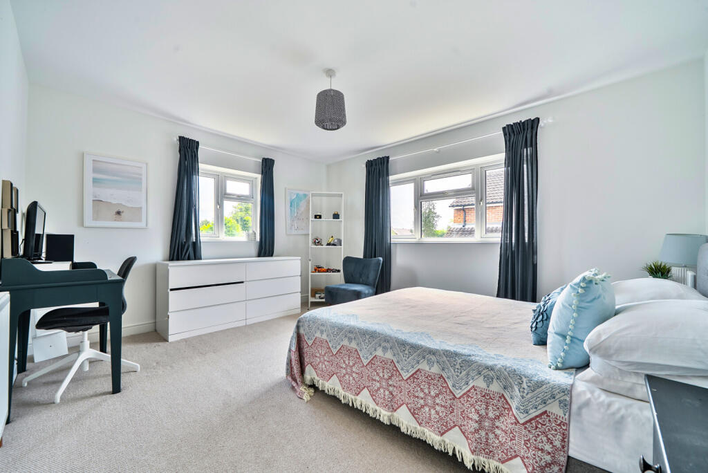 1311579-9-68653cc...