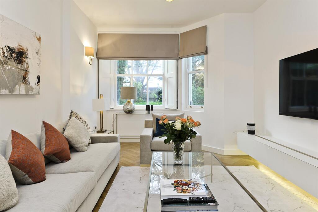 Reception Room alt v