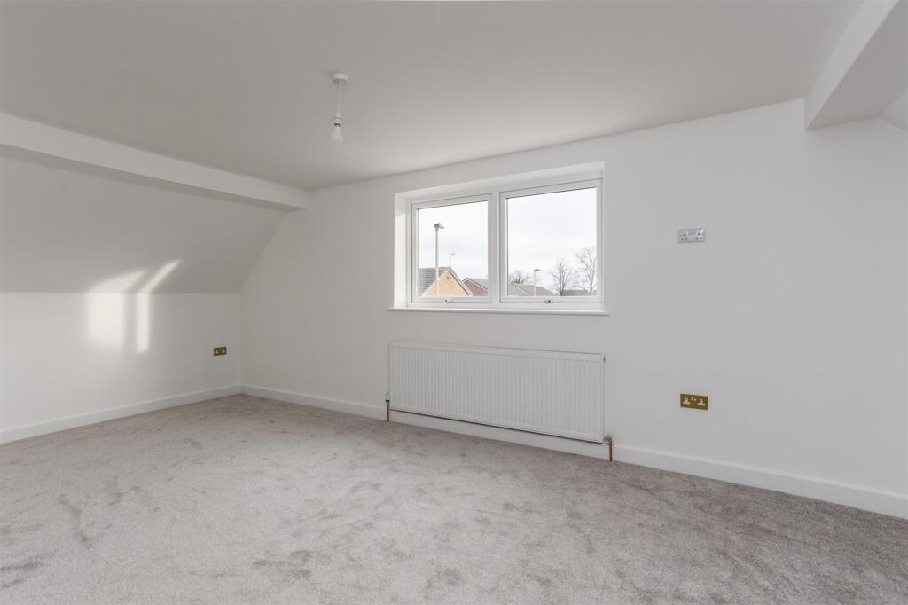 15_Low_Garth_Road__1.jpg
