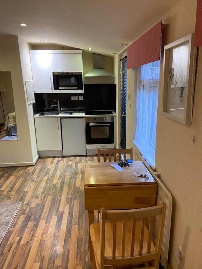 chatsworth-road-nw2-4bl-983248