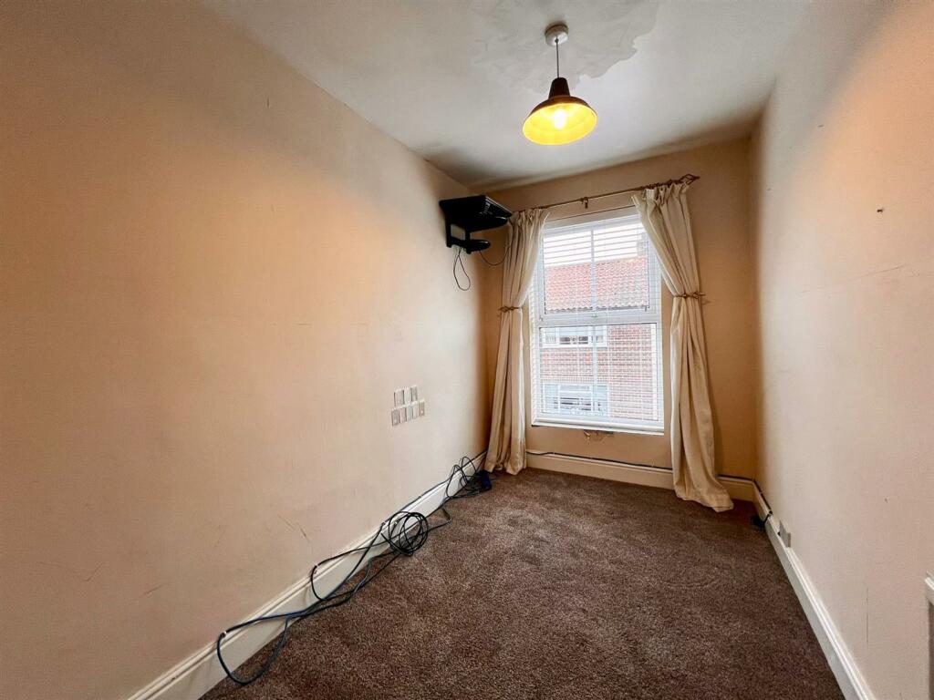 Bedroom 3.jpg