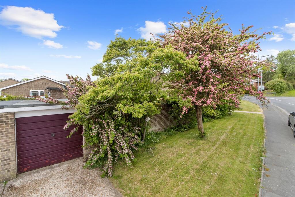 Side return &amp; garage