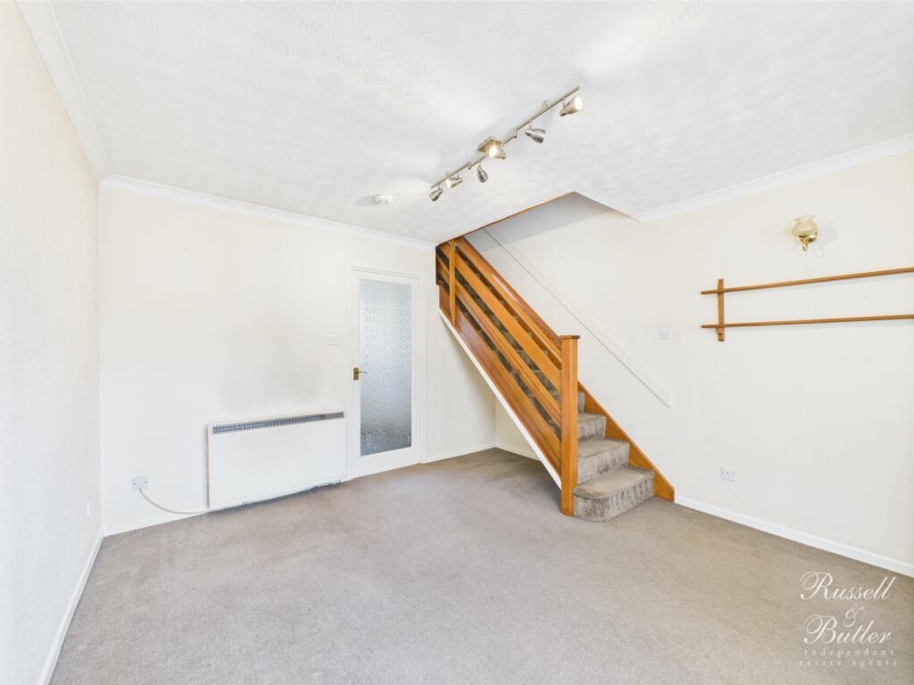 CAM01995G0-PR0310-STILL004