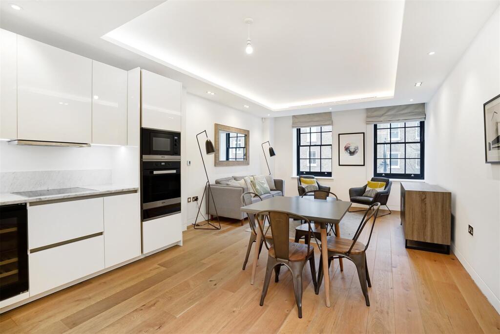 Charlotte Mews - Bruton Property