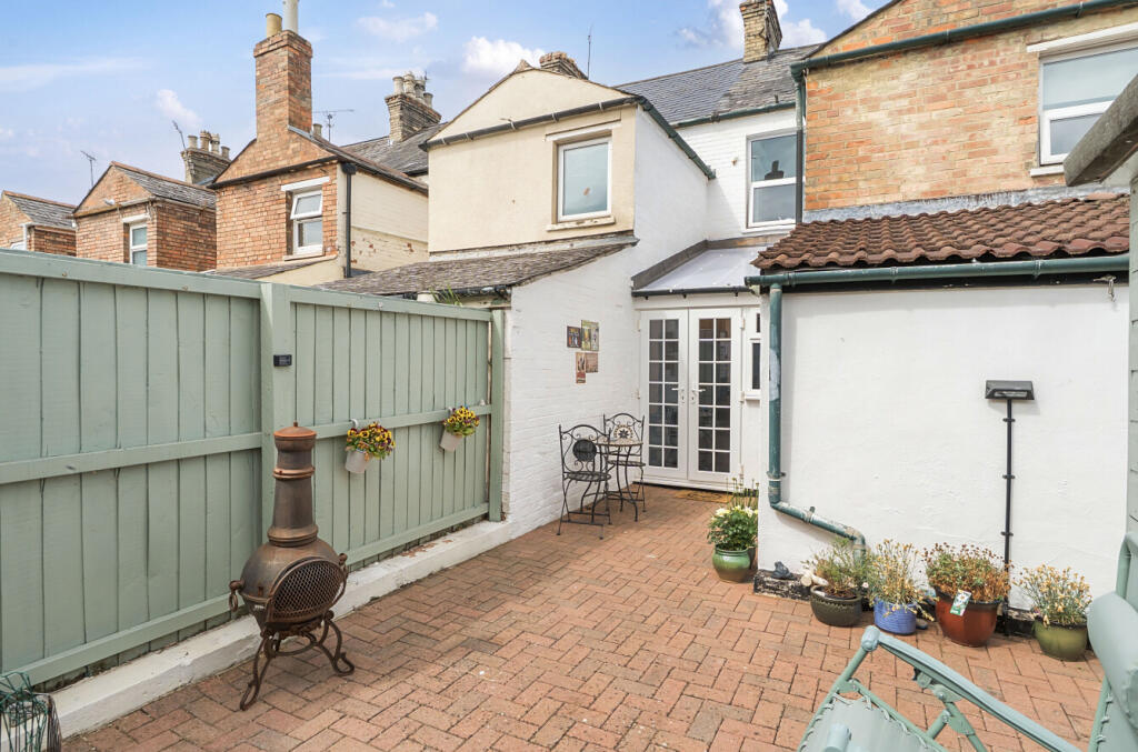 1317760-5-685edae...