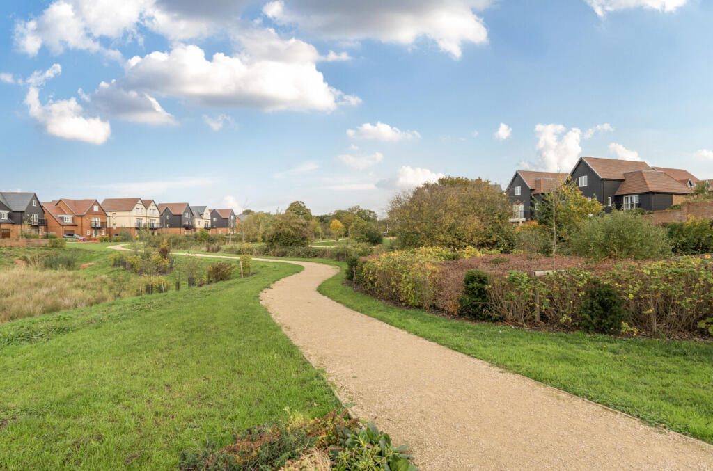 1371935-15-68f772...