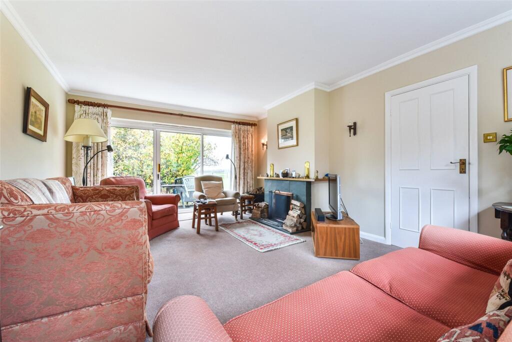 Sitting/Living Room