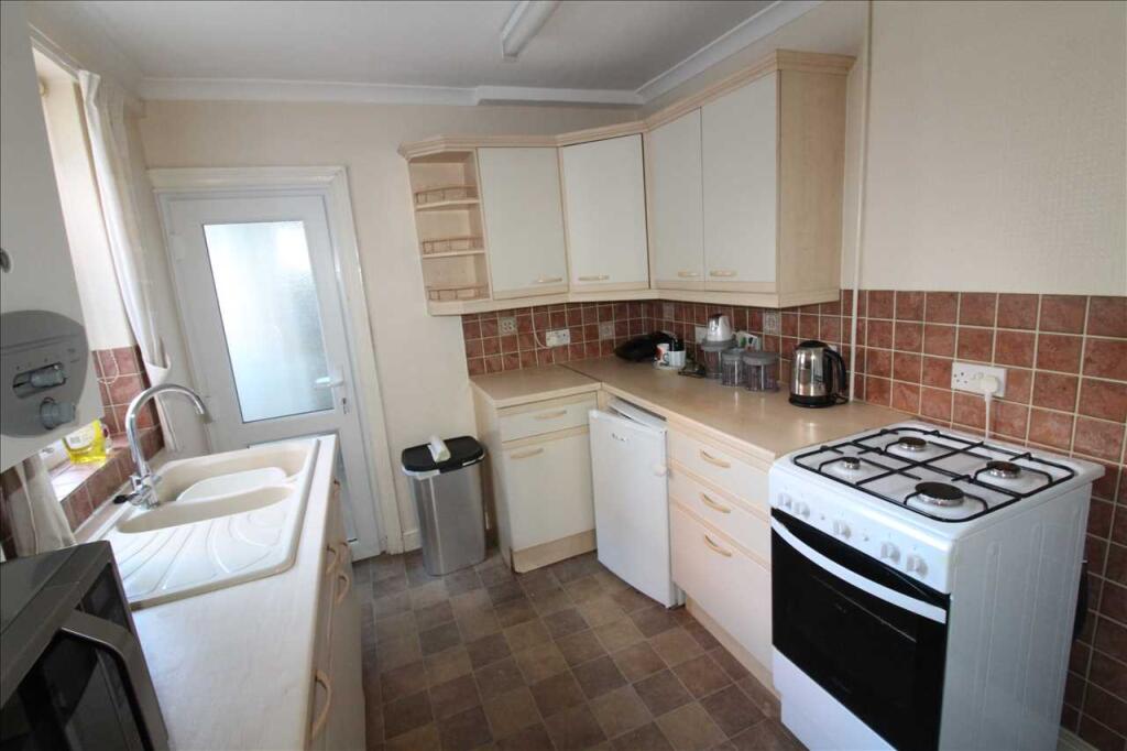 KITCHEN 9 x 8