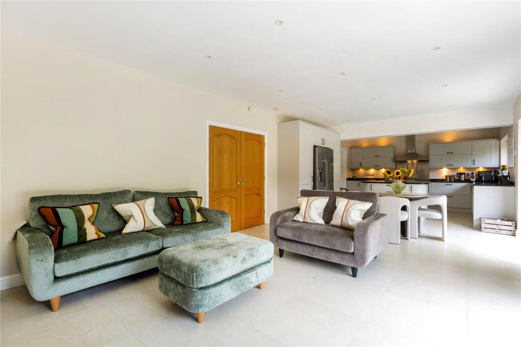 Family Room/Kitchen