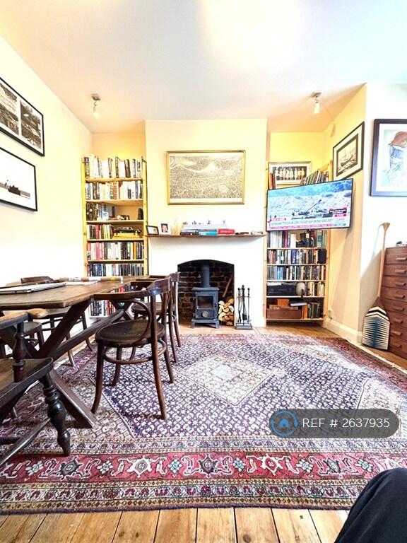 Mid Room