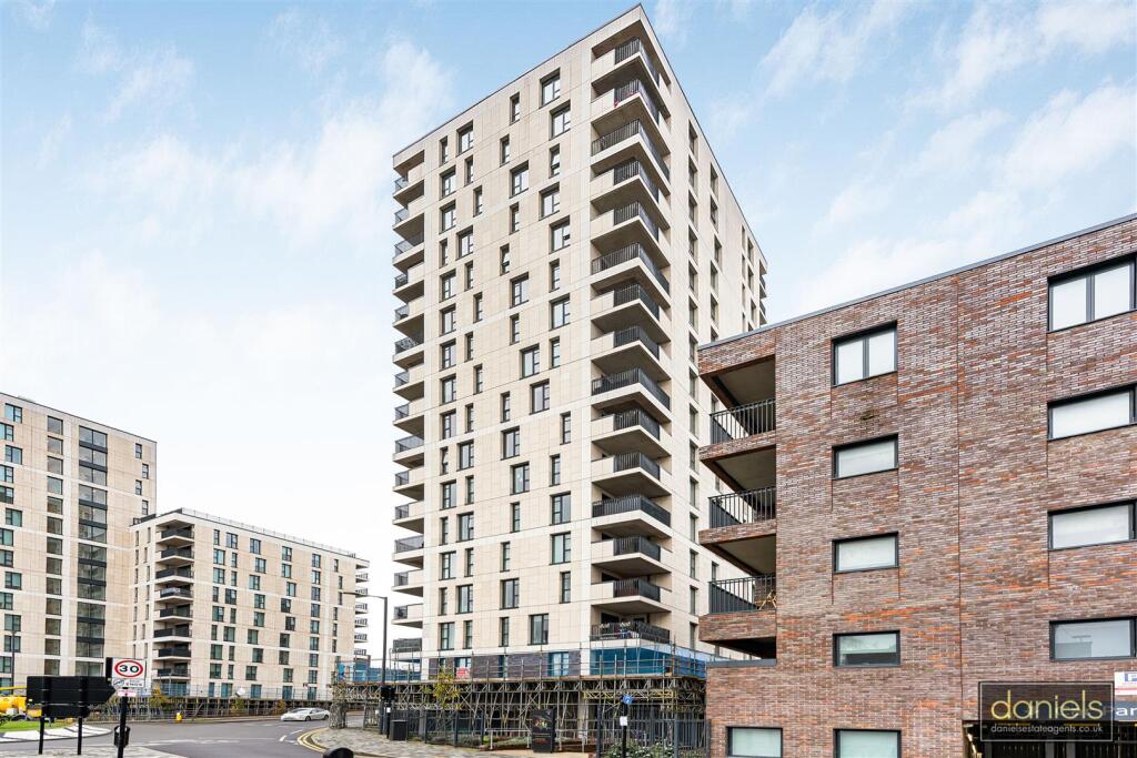 Masons Avenue, Wealdstone