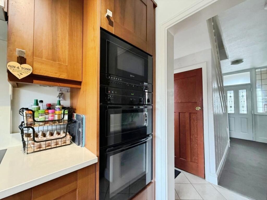 pbox-kitchen-325206.jpg