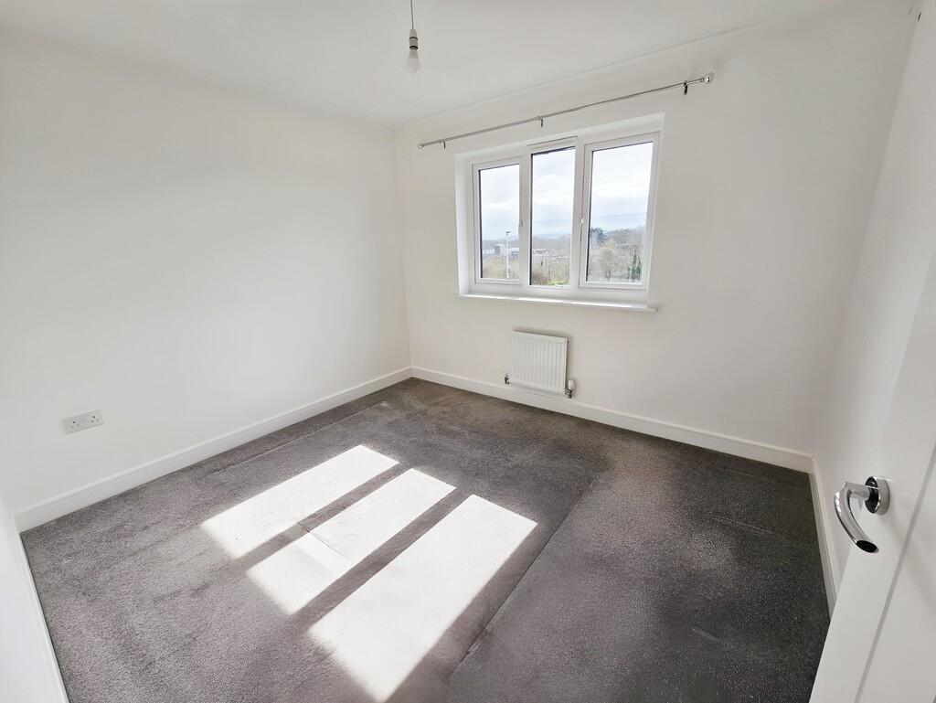 e8c642c1-Bedroom ...