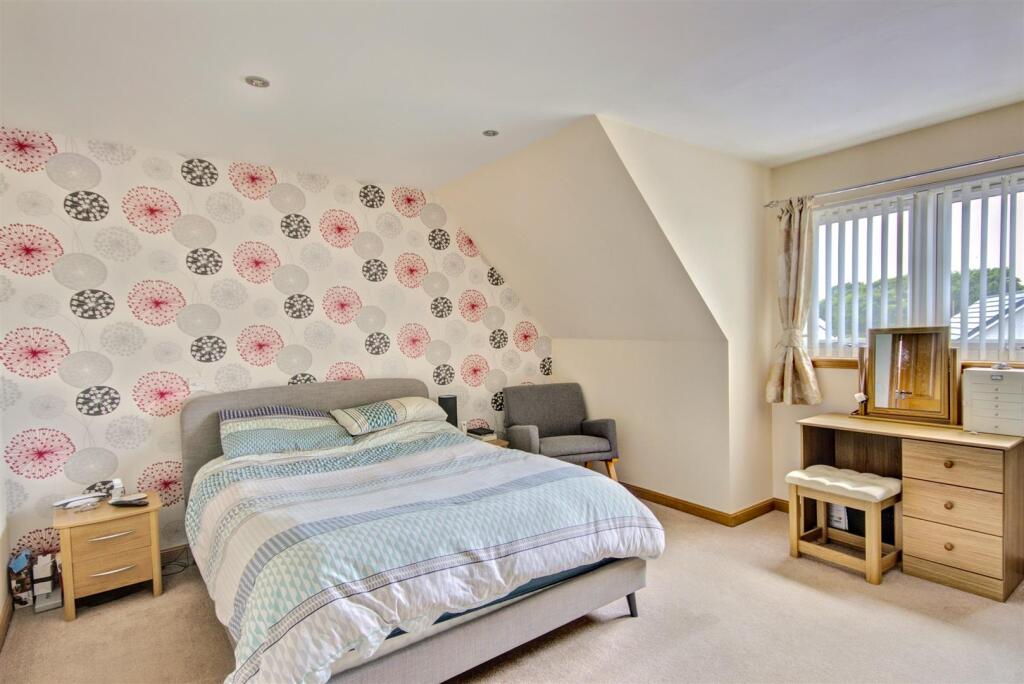 PRINCIPLE BEDROOM