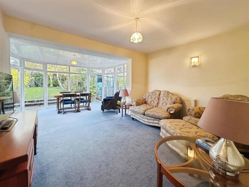 d08ef4e9--42EB-BF29-ED2C1F6D31D2-43241-00000C37E55