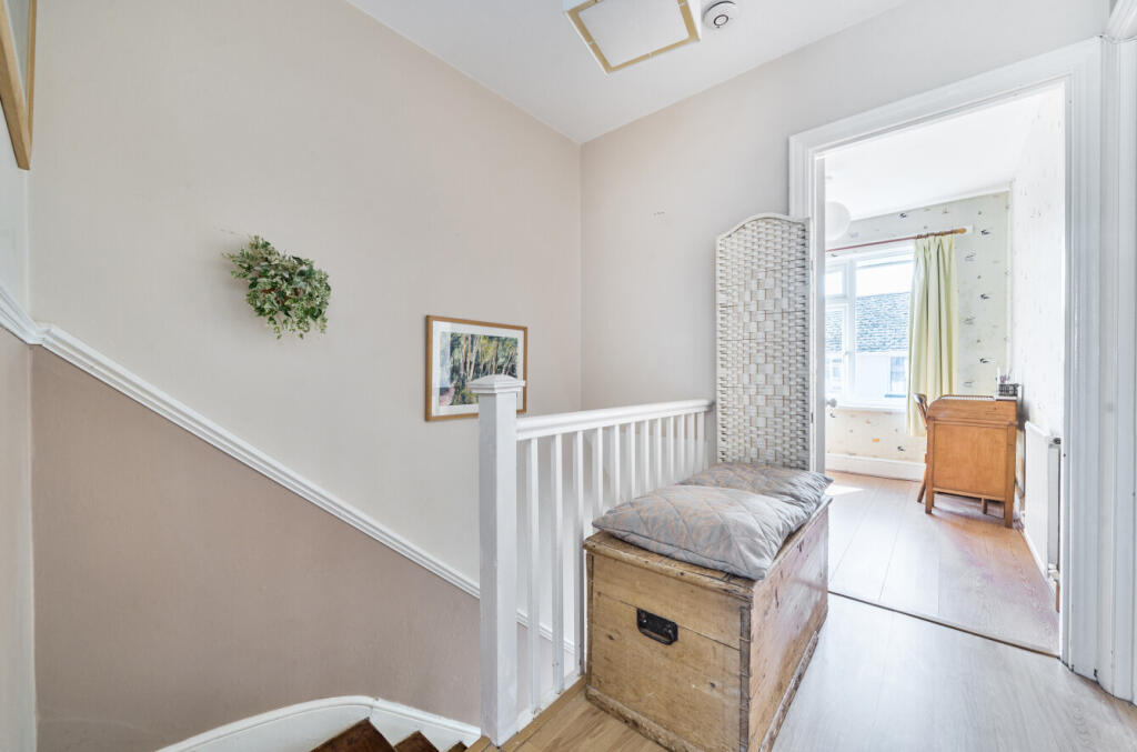 1310921-14-6852e0...