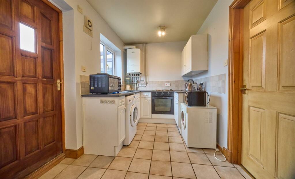 Rear Fitted Dining Kitchen