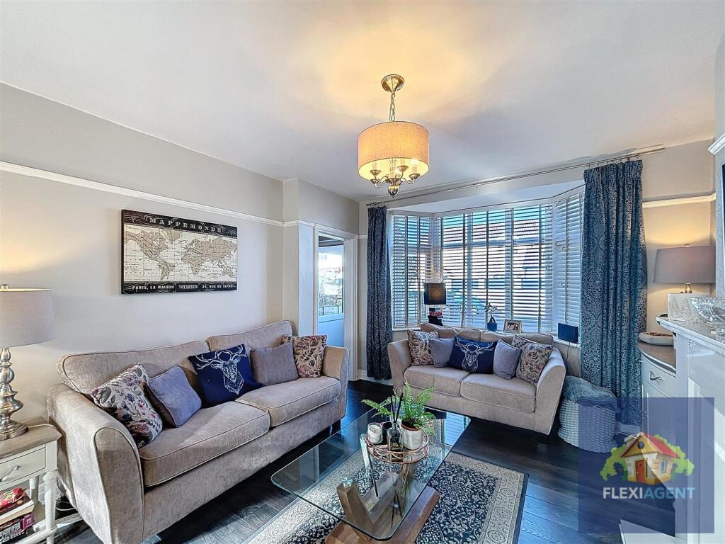 Lounge / Kitchen Diner