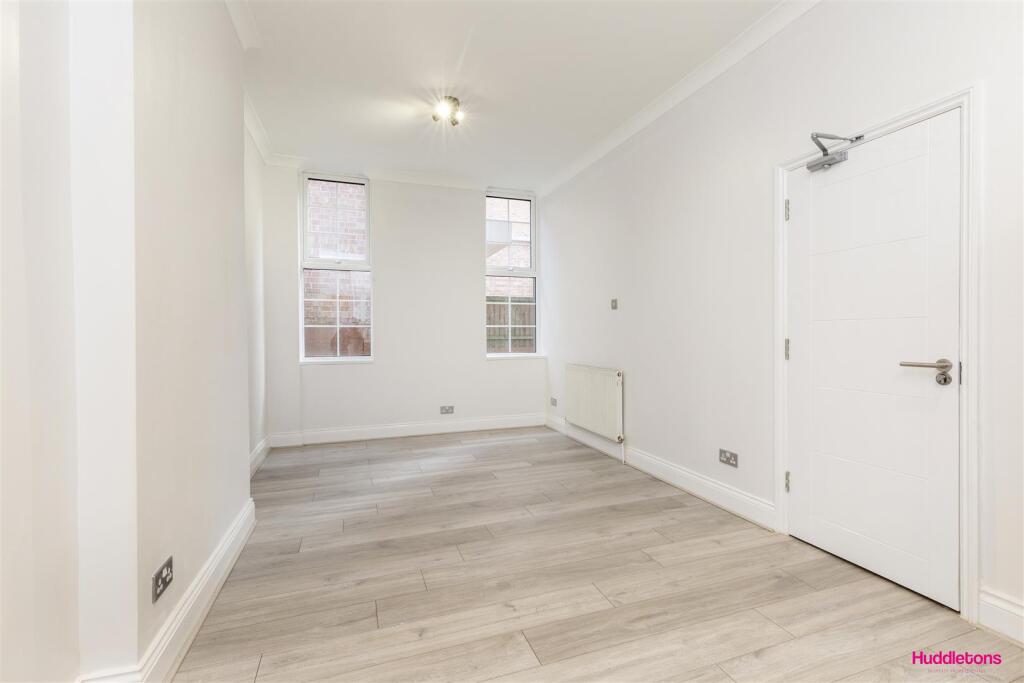 130 Chalton Street -2.jpg