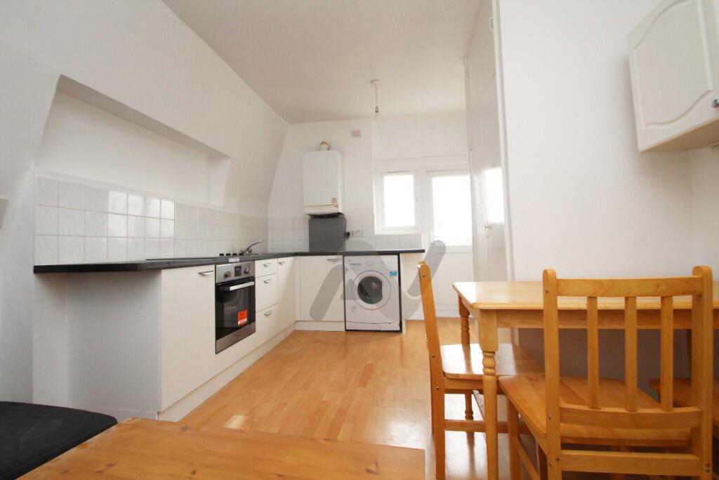 Grand Parade, Green Lanes, London, N4 1AF