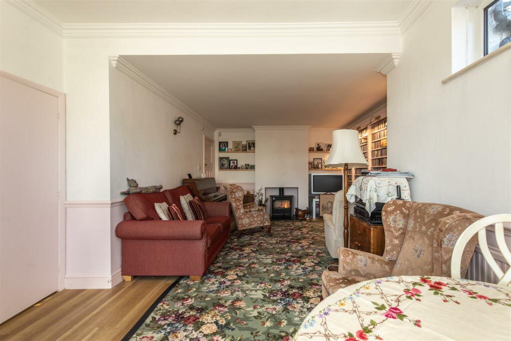 2 Balcombe Avenue37.jpg