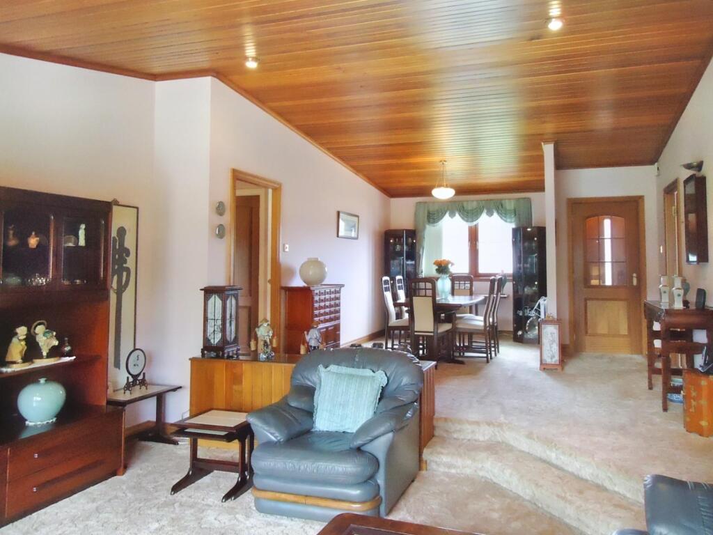 Lounge into Dining room dea25144-1b14-4c6b-9fda-63