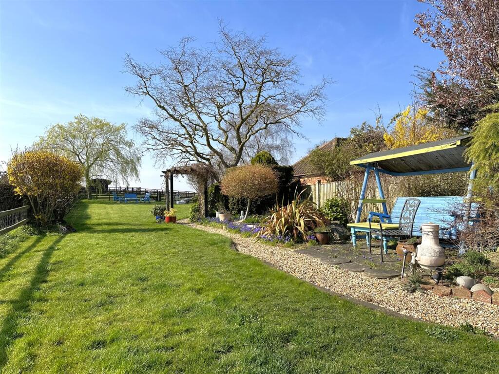 Beautiful Established Formal Garden 640