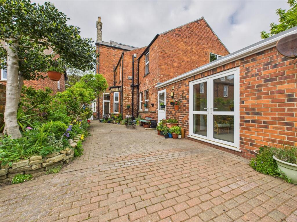 Garden: