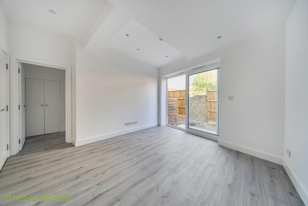 0d42817e-95df-4be...